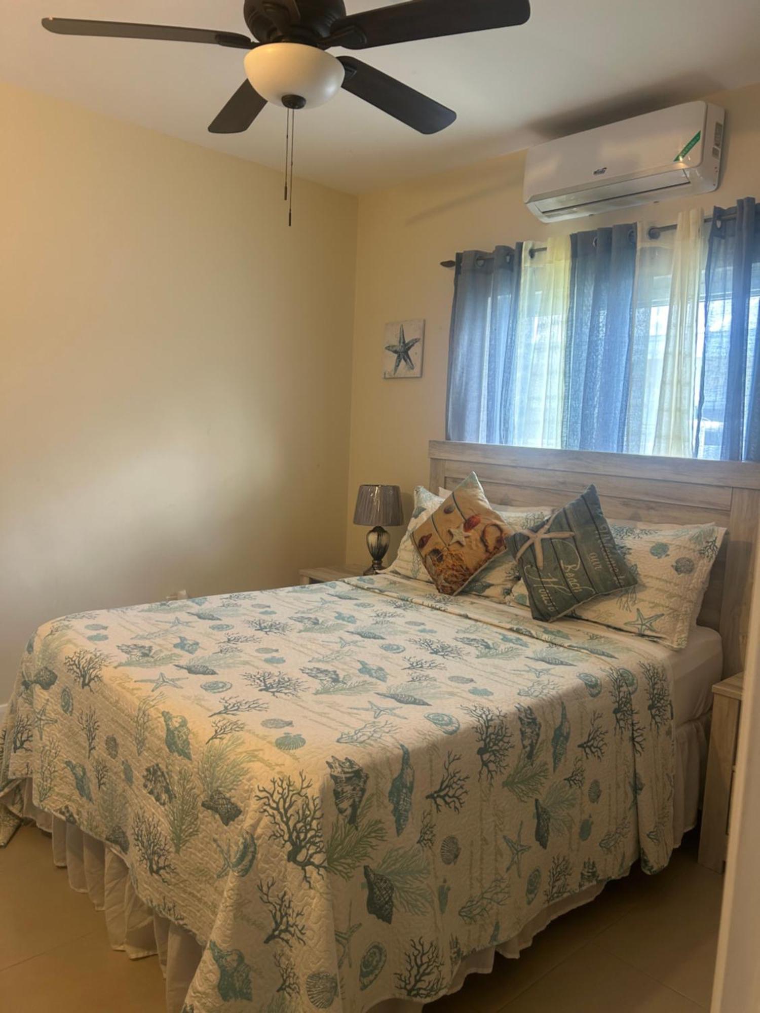 Seamist Villa @Oceanpointe Lucea Comfy 2Br W/Pool Gym & Parking Eksteriør bilde